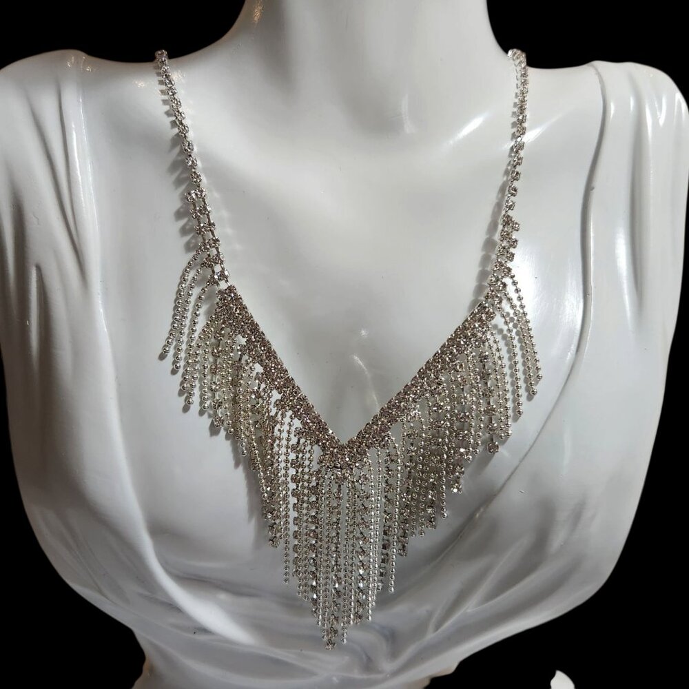 V-neck rhinestone necklace